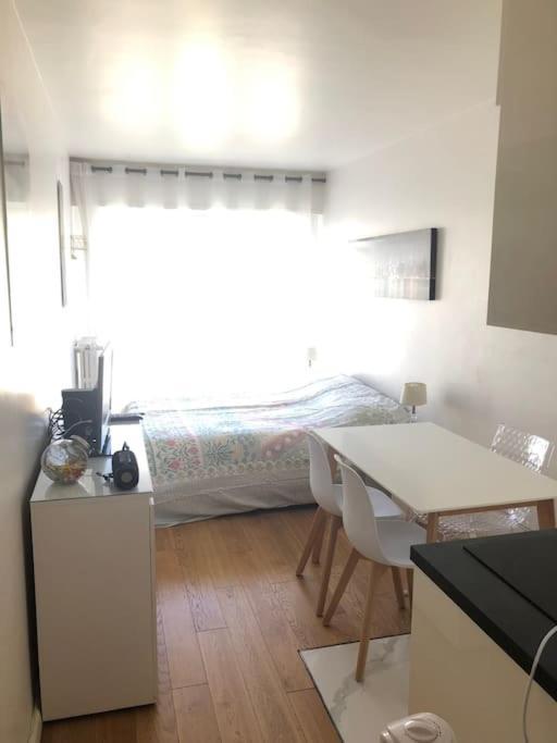 Nice Flat St Germain En Laye Centre 30 Minutes To Paris Saint-Germain-en-Laye Ngoại thất bức ảnh