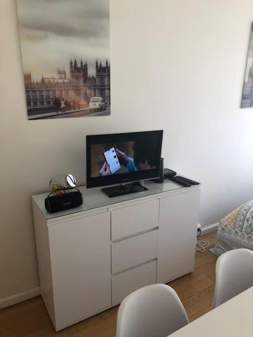 Nice Flat St Germain En Laye Centre 30 Minutes To Paris Saint-Germain-en-Laye Ngoại thất bức ảnh